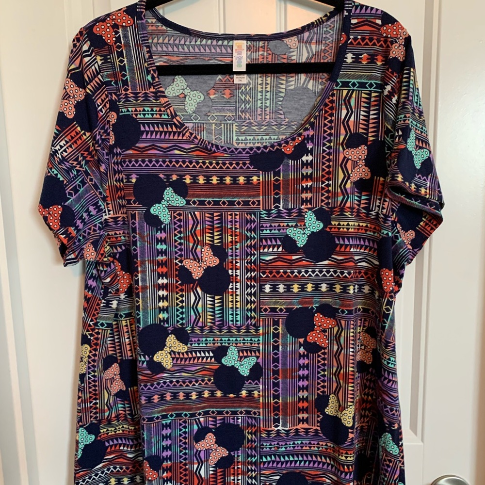 Lularoe Classic Tee size 2XL